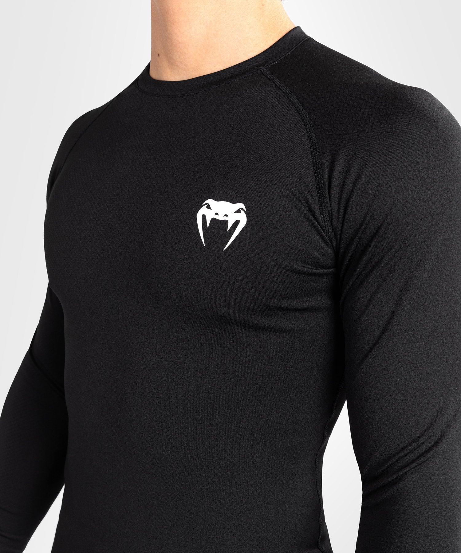 VENUM CONTENDER RASHGUARD VOOR HEREN - LANGE MOUWEN - ZWART/WIT