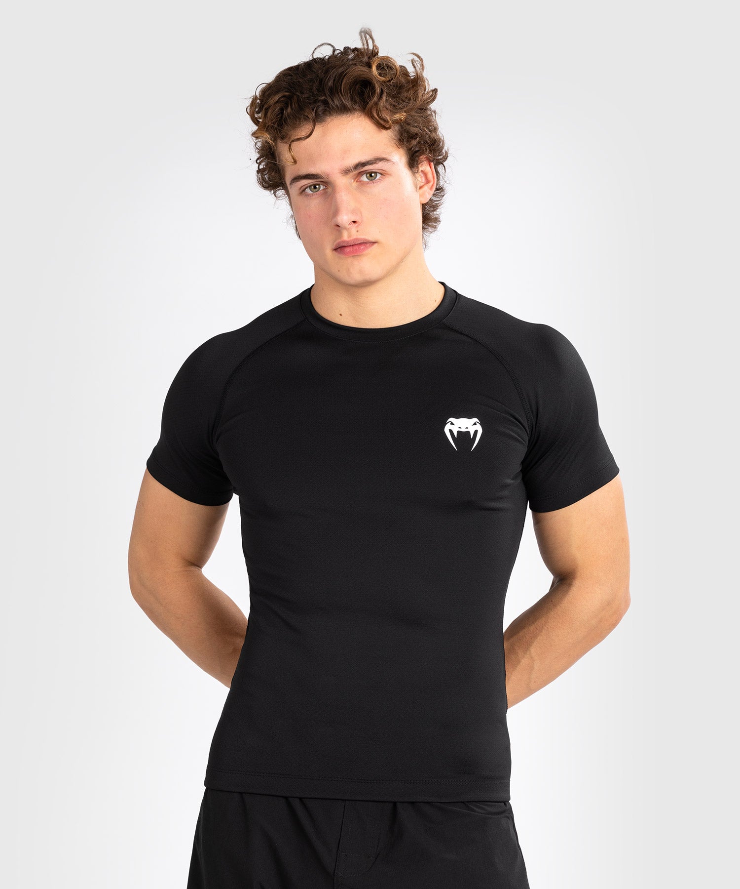 VENUM CONTENDER RASHGUARD MET KORTE MOUWEN VOOR HEREN - ZWART/WIT