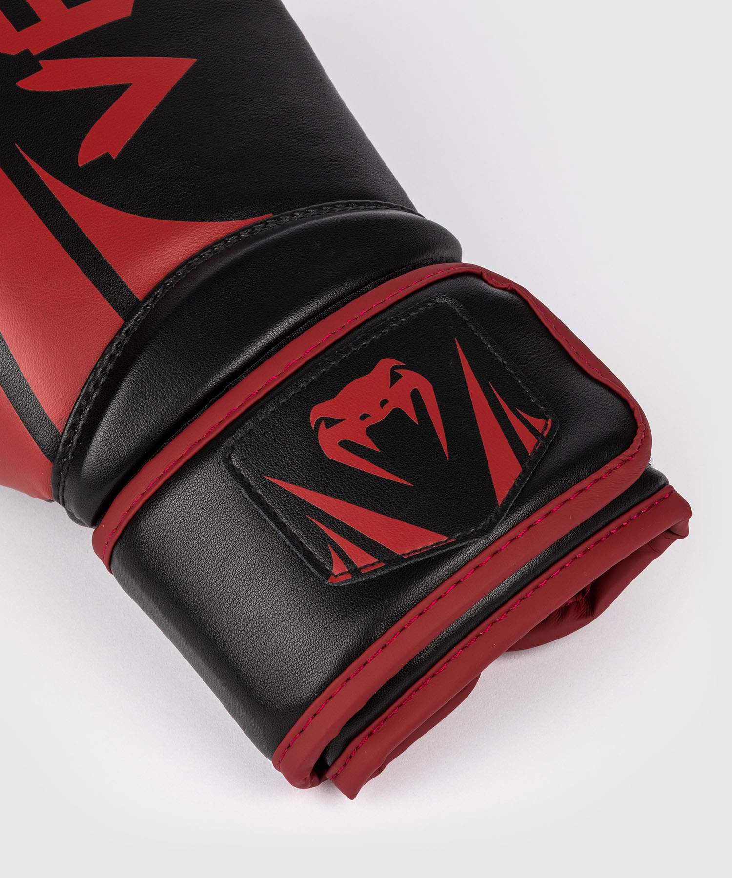VENUM (KICK)BOKSHANDSCHOENEN CHALLENGER 2.5 ZWART/ROOD