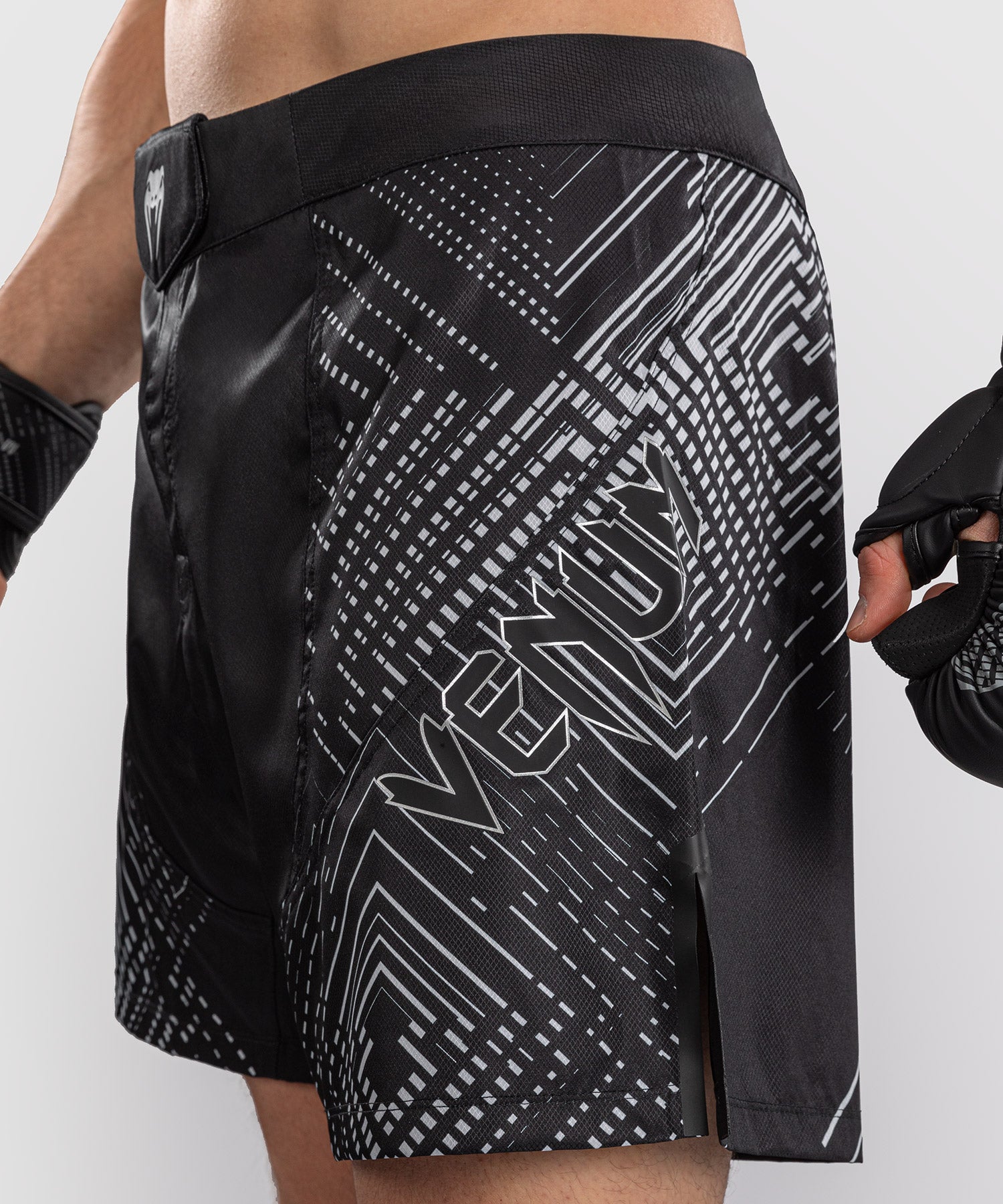 VENUM MIDNIGHT FURY FIGHT SHORTS ZWART/SILVER