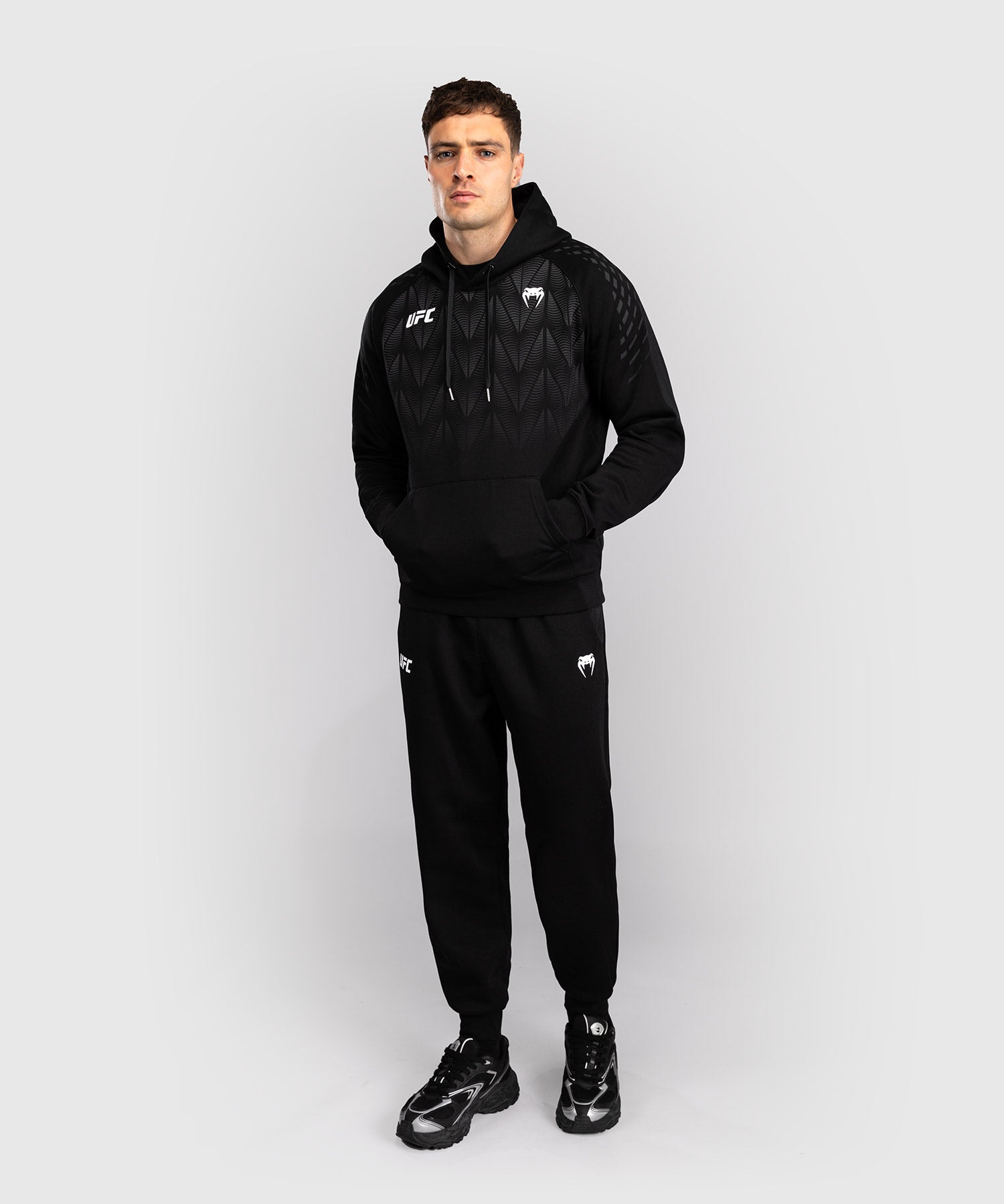 VENUM UFC ZENITH PULLOVER HOODIE ZWART/WIT