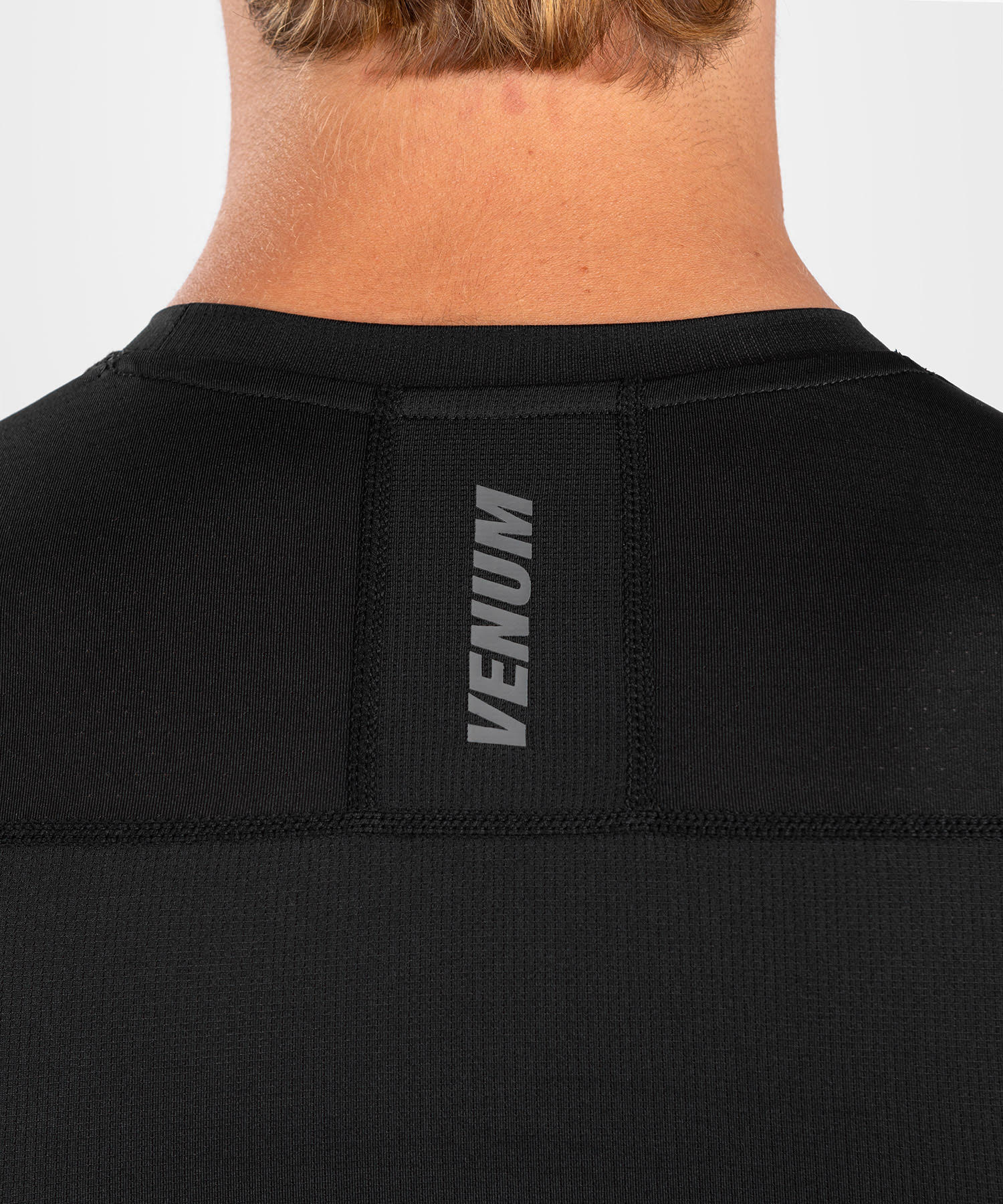 VENUM G-FIT AIR RASHGUARD ZWART