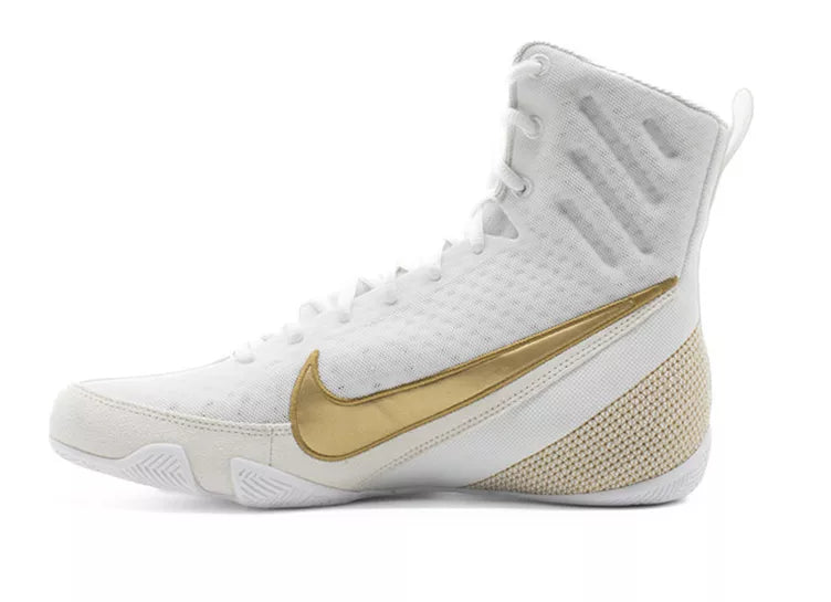 NIKE BOKSSCHOEN MACHOMAI 3.0 WIT/GOUD