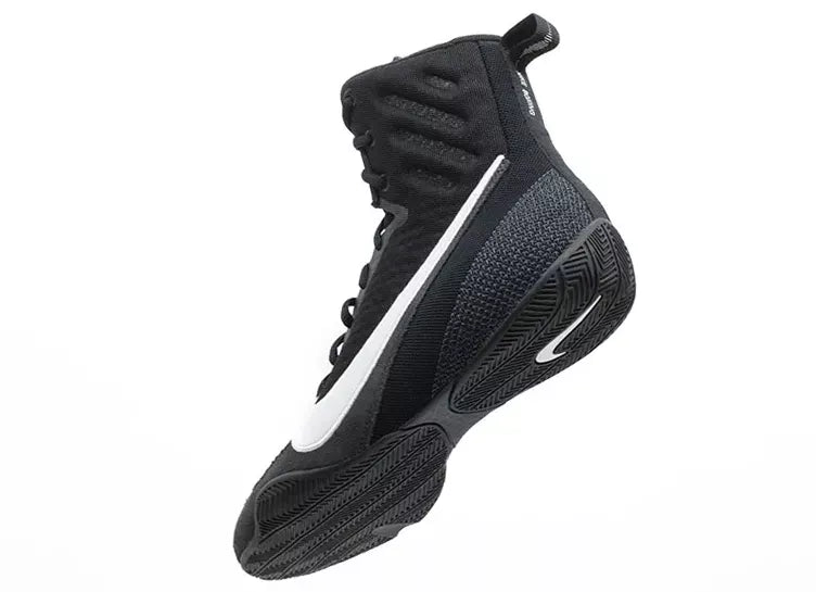 NIKE BOKSSCHOEN MACHOMAI 3.0 ZWART/WIT