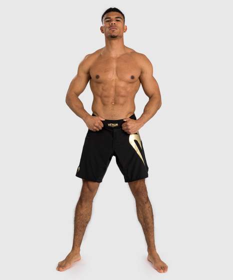 VENUM LIGHT 5.0 FIGHTSHORTS - ZWART/GOUD