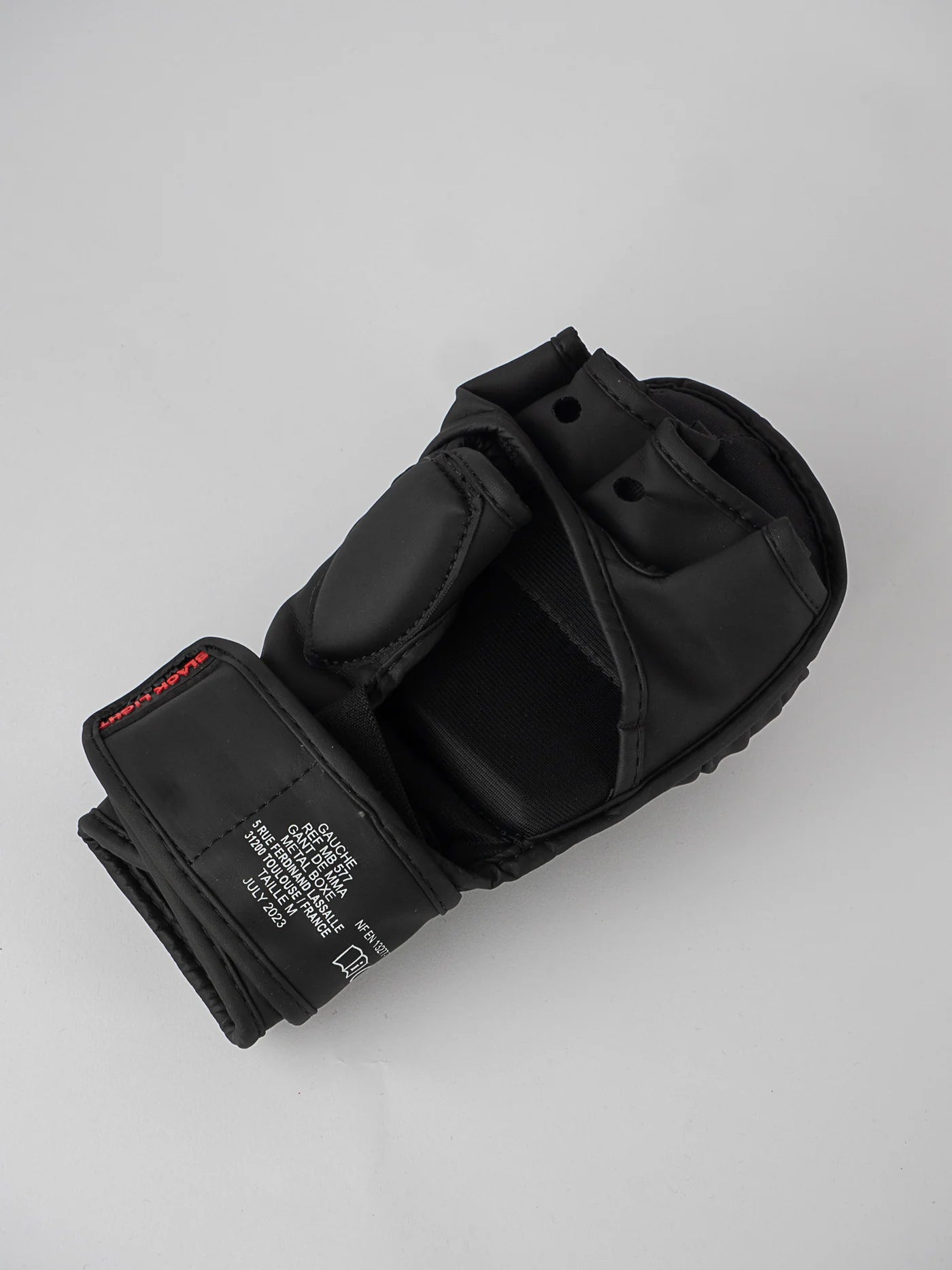 METAL BOXE BLACK LIGHT MMA SPARRING HANDSCHOENEN - ZWART