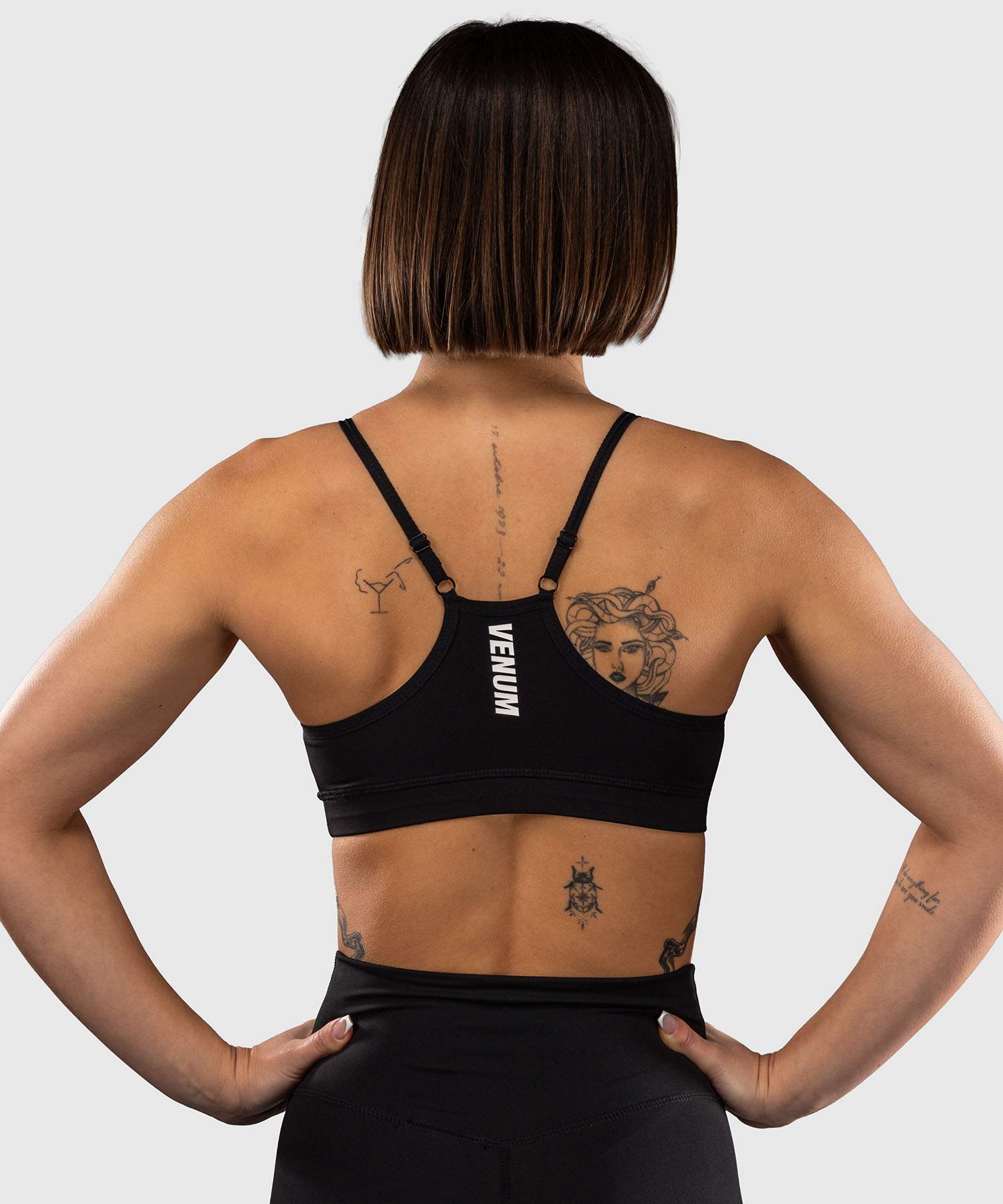 VENUM ESSENTIAL SPORTBEHA MET LAGE ONDERSTEUNING - ZWART