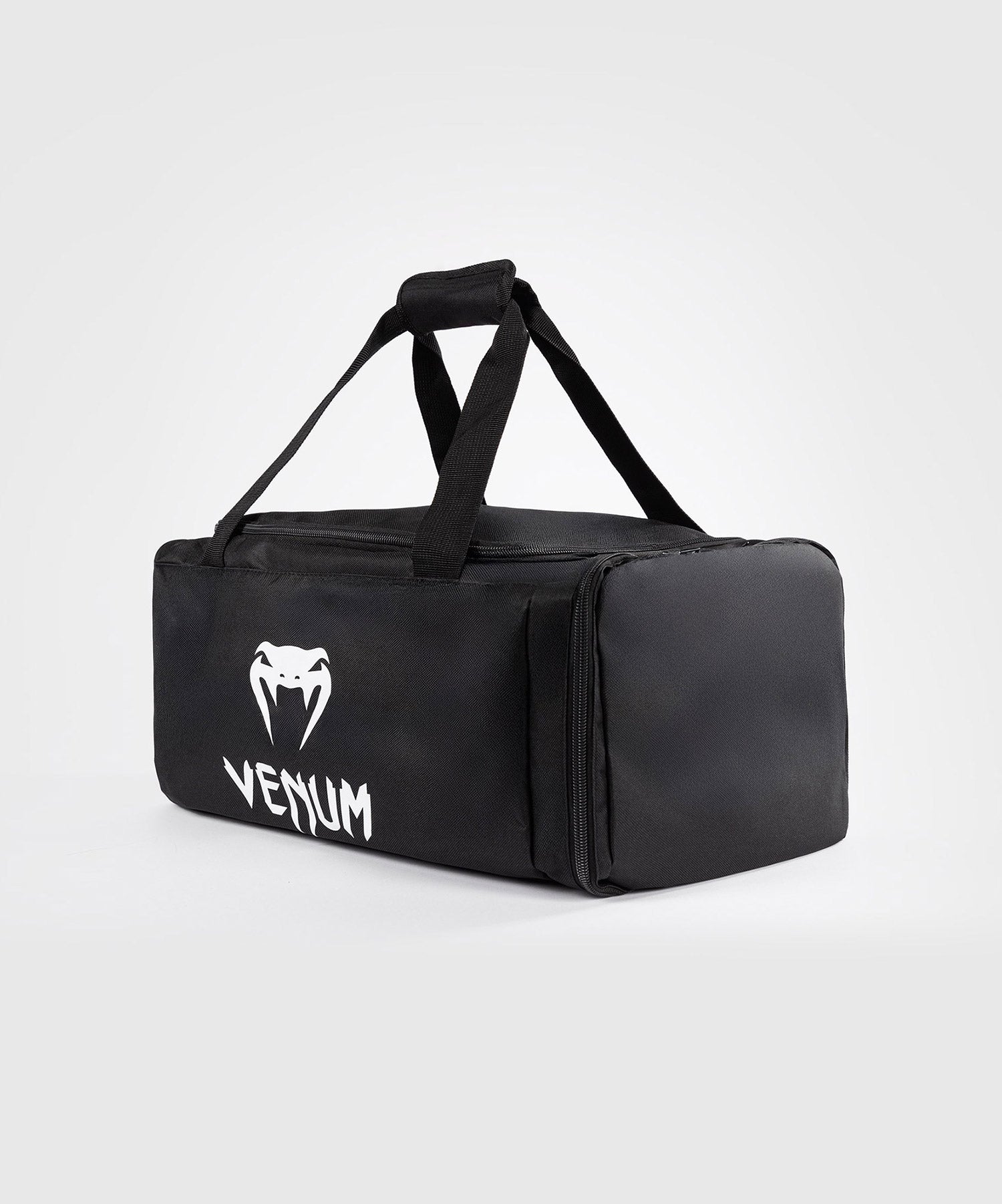 VENUM ESSENTIAL SPORTS BAG 26L