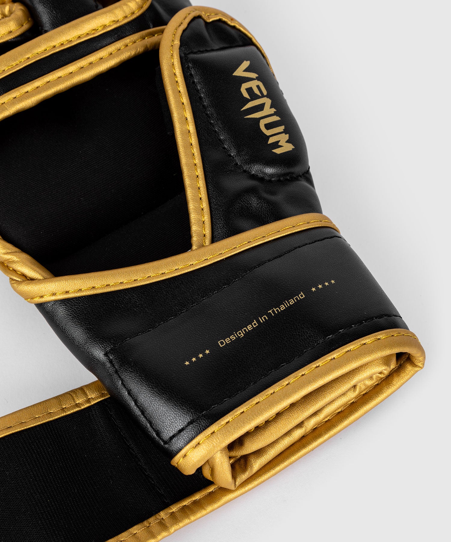 VENUM CHALLENGER 2.0 MMA HANDSCHOENEN - ZWART\GOUD