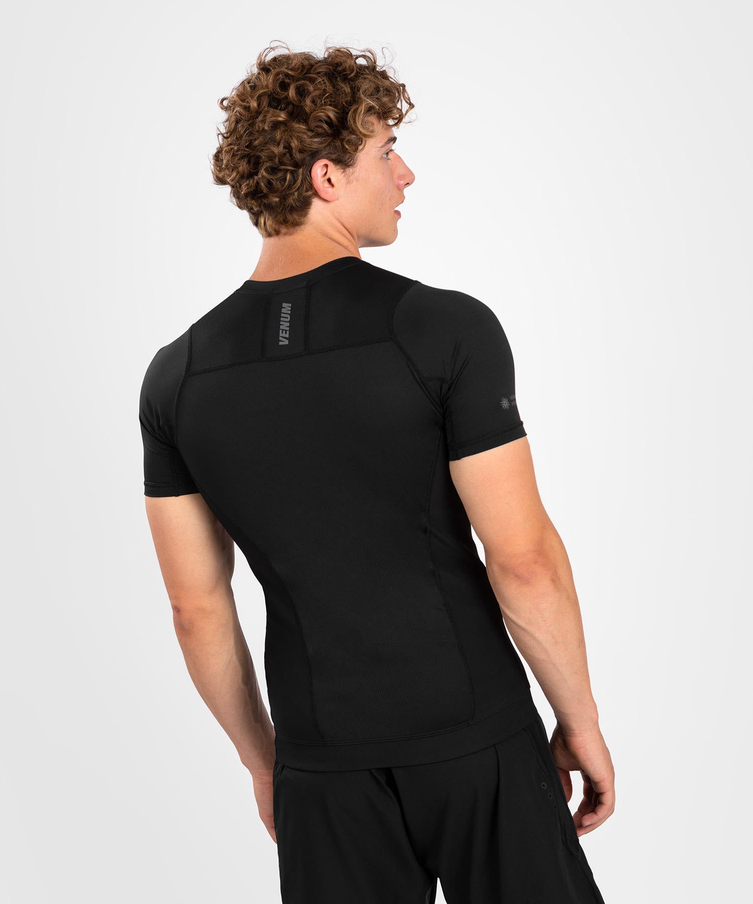 VENUM G-FIT AIR RASHGUARD ZWART